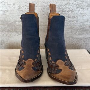 Old Gringo cute distressed blue booties